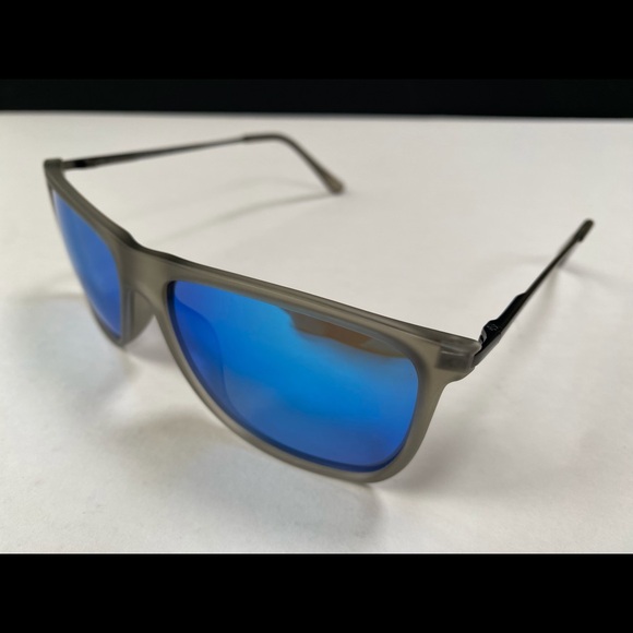 Body Glove Primo Way-Style Sunglasses - Picture 2 of 7